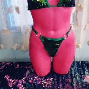 Exotic danceware 2 piece thong